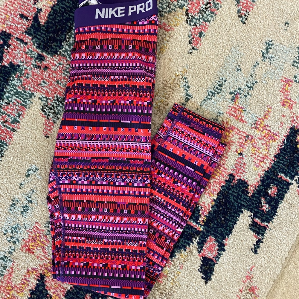 Nike Pro Patterned Leggings